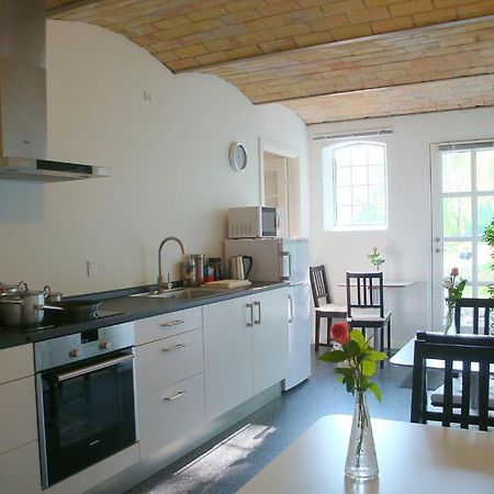 Engelsholm Bed & Breakfast Bredsten  Экстерьер фото